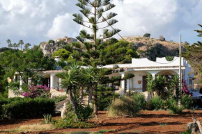 Villa Elena Seafront & Comfort by Salento Prime Salve